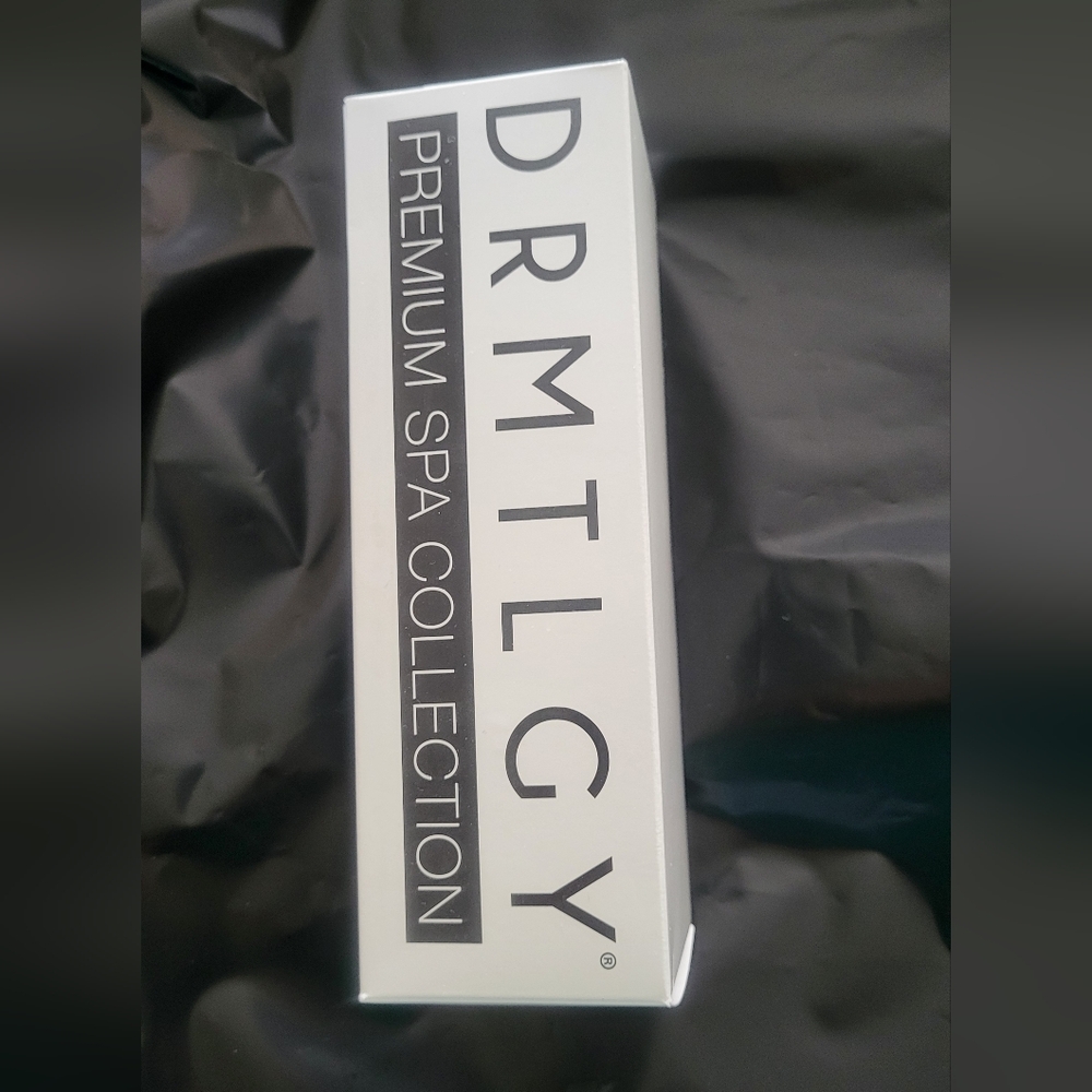 DRMTLGY Lavender & Chamomile Linen Mist - NEW - Picture 2 of 4